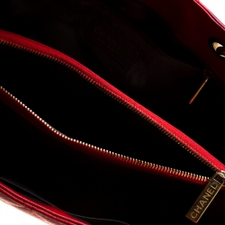 مملوكة مسبقًا Chanel Red Quilted Caviar Leather Grand Shopper Tote
