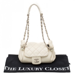 مملوكة مسبقًا Chanel Off White Leather CC Accordion Flap Shoulder Bag