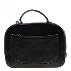 مملوكة مسبقًا Chanel Black Quilted Leather Vanity Case Shoulder Bag