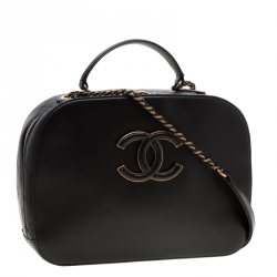مملوكة مسبقًا Chanel Black Quilted Leather Vanity Case Shoulder Bag