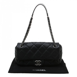 Pre Owned Chanel Black Quilted Leather Small CC Flap Bag