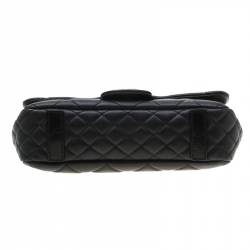 Pre Owned Chanel Black Quilted Leather Small CC Flap Bag