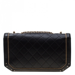 مملوكة مسبقًا حقيبة شانيل قلاب كلبس CC متوسطة جلد مبطنة سوداء