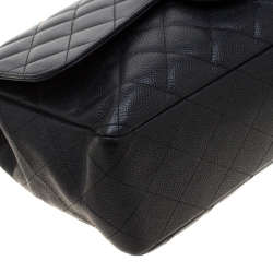 مملوكة مسبقًا Chanel Black Quilted Caviar Leather Jumbo Classic Single Flap Bag
