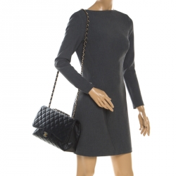 مملوكة مسبقًا Chanel Black Quilted Caviar Leather Jumbo Classic Single Flap Bag