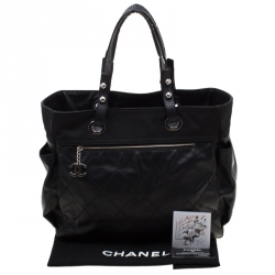 مملوكة مسبقًا حقيبة شانيل باريس بياريتز كانفاس نمط مبطن مبطن أسود كبيرة