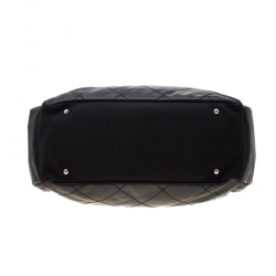 مملوكة مسبقًا حقيبة شانيل باريس بياريتز كانفاس نمط مبطن مبطن أسود كبيرة