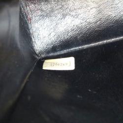 مملوكة مسبقًا Chanel Green Lambskin Medium Flap Bag