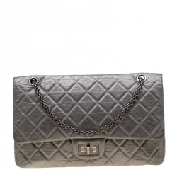 مملوكة مسبقًا حقيبة شانيل قلاب 227 كلاسيكية 2.55 ريإيشو جلد مبطنة رمادية ميتالك