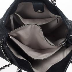 مملوكة مسبقًا Chanel Black Leather Sea Hit Tote