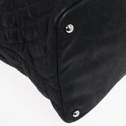 مملوكة مسبقًا Chanel Black Leather Sea Hit Tote