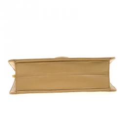 مملوكة مسبقًا Chanel Cream Quilted Leather Medium Classic Single Flap Bag