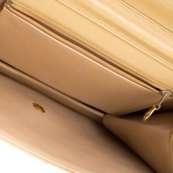 مملوكة مسبقًا Chanel Cream Quilted Leather Medium Classic Single Flap Bag