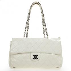 مملوكة مسبقًا Chanel White Quilted Crackled Patent Leather The Ritz Shoulder Bag