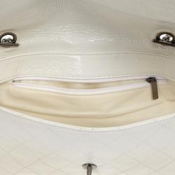 مملوكة مسبقًا Chanel White Quilted Crackled Patent Leather The Ritz Shoulder Bag