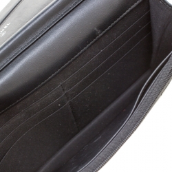 مملوكة مسبقًا Chanel Black Quilted Leather Boy WOC Bag