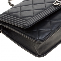 مملوكة مسبقًا Chanel Black Quilted Leather Boy WOC Bag