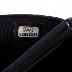 مملوكة مسبقًا محفظة بسلسلة شانيل CC عصرية جلد مبطنة سوداء