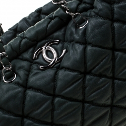 Pre Owned Chanel Green Quilted Bubble Leather Bowler Bag