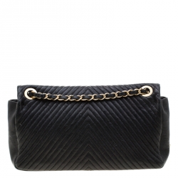 Pre Owned Chanel Black Chevron Leather Medium Flap Bag