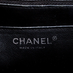 Pre Owned حقيبة شانيل قلاب مفرد كلاسيك جامبو جلد كافيار مبطنة سوداء