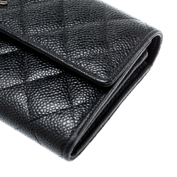 Pre Owned محفظة شانيل كونتيننتال مبطنة CC جلد كافيار سوداء