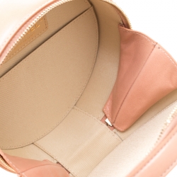 Pre Owned حقيبة كروس شانيل راوند از ايرث جلد CC وردية فاتحة