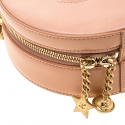 Pre Owned حقيبة كروس شانيل راوند از ايرث جلد CC وردية فاتحة