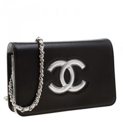 Pre Owned محفظة بسلسلة شانيل CC جلد فضية/ سوداء