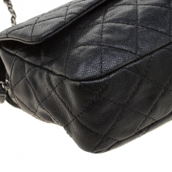 مملوكة مسبقًا حقيبة شانيل إيزي فلاب جلد كافيار أسود مبطن كبيرة