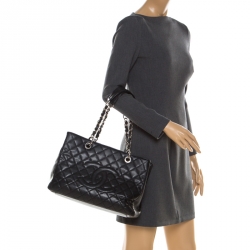 مملوكة مسبقًا حقيبة شانيل غراند GST شوبر جلد كافيار أسود مبطن 