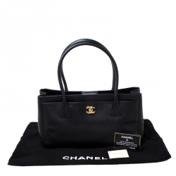 Pre Owned حقيبة يد شانيل سيرف شوبينغ جلد سوداء