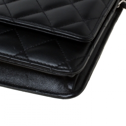 Pre Owned حقيبة كلتش شانيل WOC جلد أسود مبطن بسلسلة