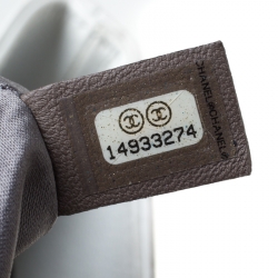 Pre Owned حقيبة شانيل غراند GST شوبر جلد كافيارأبيض مبطن 