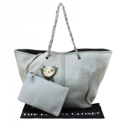 مملوكة مسبقًا حقيبة يد شانيل حلية زهرة كاميليا سلسلو جلد نوبوك أخضر فاتح