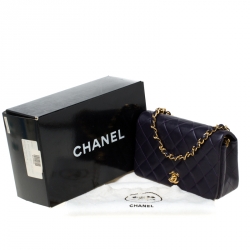Pre Owned Chanel Purple Quilted Leather Vintage Flap Shoulder Bag
