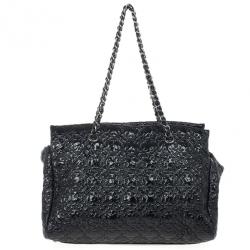 Pre Owned Chanel Black Patent Vinyl Rock in Moscow Classic Tote