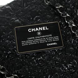 Pre Owned Chanel Black Patent Vinyl Rock in Moscow Classic Tote