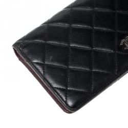 Pre Owned Chanel Black Quilted Leather CC Bifold Long Wallet