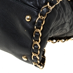 Pre Owned Chanel Black Quilted Leather Large Chain Me Hobo               