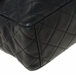 Pre Owned Chanel Black Quilted Caviar Leather Maxi Classic Single Flap Bag