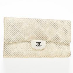 مملوكة مسبقًا Chanel White Perforated Leather Continental Wallet
