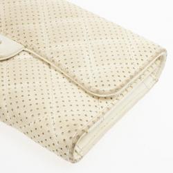 مملوكة مسبقًا Chanel White Perforated Leather Continental Wallet