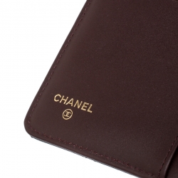 مملوكة مسبقًا محفظة شانيل جلد أسود ثنائية الطي