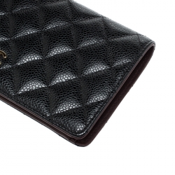 مملوكة مسبقًا محفظة شانيل جلد أسود ثنائية الطي