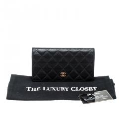 مملوكة مسبقًا محفظة شانيل جلد أسود ثنائية الطي