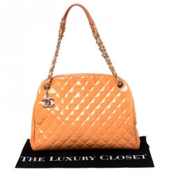 مملوكة مسبقًا حقيبة شانيل بولينغ جاست مادموازيل جلد لامع مبطنة برتقالية