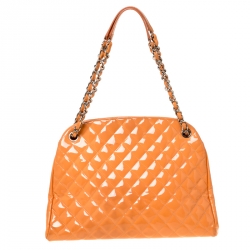 مملوكة مسبقًا حقيبة شانيل بولينغ جاست مادموازيل جلد لامع مبطنة برتقالية