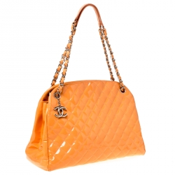 مملوكة مسبقًا حقيبة شانيل بولينغ جاست مادموازيل جلد لامع مبطنة برتقالية