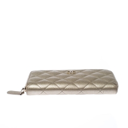 مملوكة مسبقًا Chanel Gold Quilted Leather Zip Around Wallet
